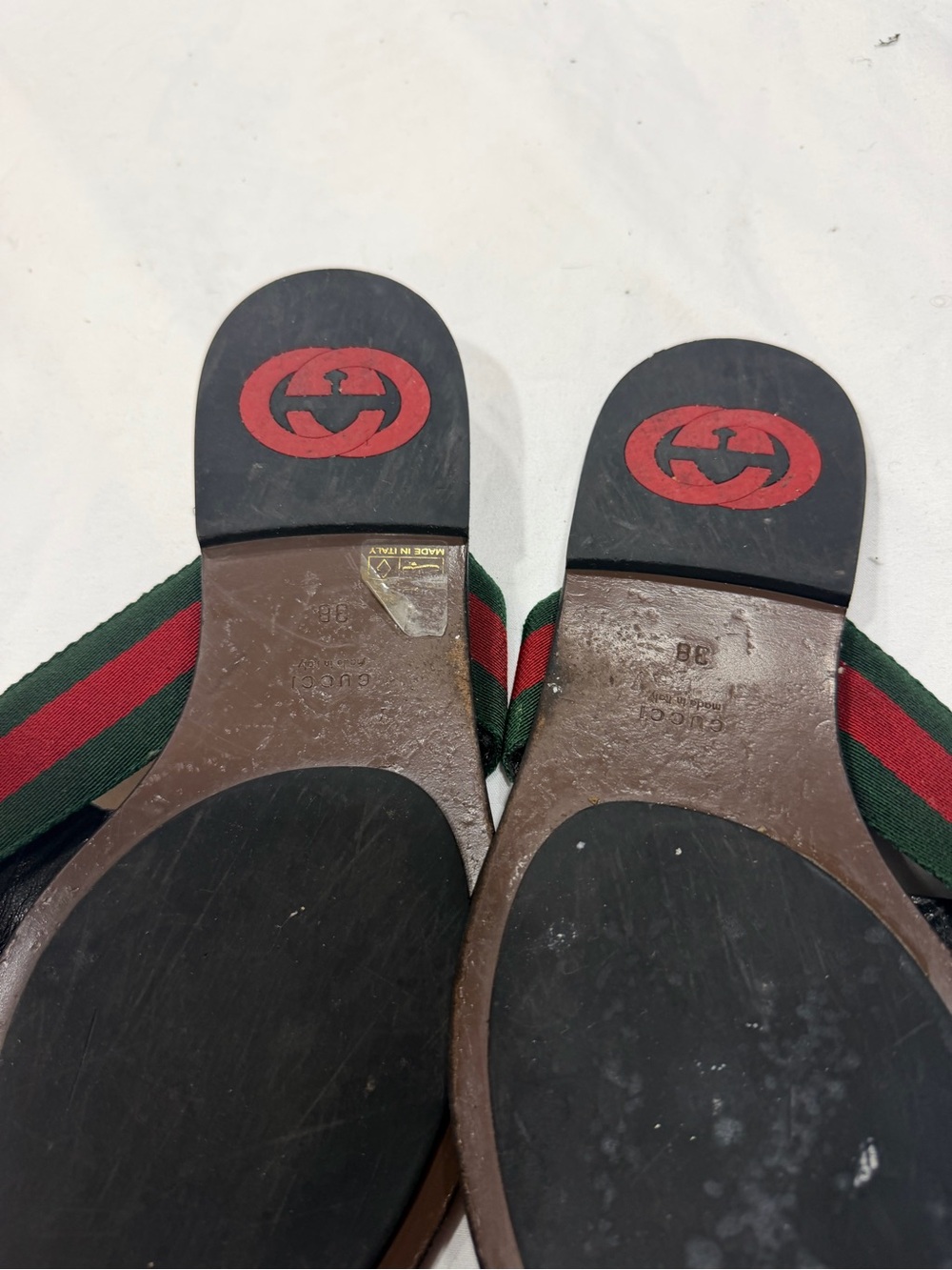 Gucci Brown GG Monogram Thong Sandals with Green and Red Web Stripe - Picture 4 of 5